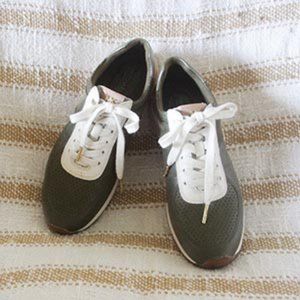 Like New!  Michael Korrs Sneakers size 6.5 medium